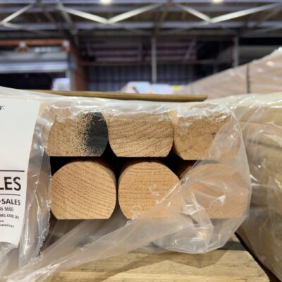 50X42 GLACIAL OAK F/J KD HARDWOOD ROUND FLAT BASE HANDRAIL-20/5.7