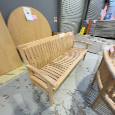NEW PLANTATION TEAK 1800MM KINGSTON GARDEN SEAT RRP$1390 NEW PLANTATION TEAK 1800MM KINGSTON GARDEN SEAT RRP$1390
