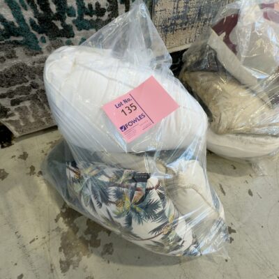 EX STAGING - BAG OF ASSORTED DESIGNER CUSHIONS, SOLD AS IS EX STAGING - BAG OF ASSORTED DESIGNER CUSHIONS, SOLD AS IS