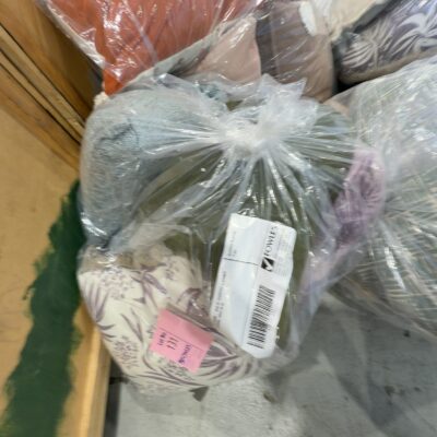 EX STAGING - BAG OF ASSORTED DESIGNER CUSHIONS, SOLD AS IS EX STAGING - BAG OF ASSORTED DESIGNER CUSHIONS, SOLD AS IS