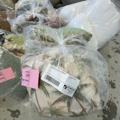 EX STAGING - BAG OF ASSORTED DESIGNER CUSHIONS, SOLD AS IS EX STAGING - BAG OF ASSORTED DESIGNER CUSHIONS, SOLD AS IS