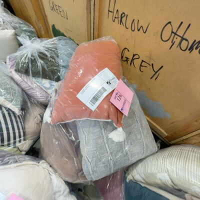 EX STAGING - BAG OF ASSORTED DESIGNER CUSHIONS, SOLD AS IS EX STAGING - BAG OF ASSORTED DESIGNER CUSHIONS, SOLD AS IS