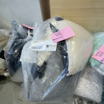 EX STAGING - BAG OF ASSORTED DESIGNER CUSHIONS, SOLD AS IS EX STAGING - BAG OF ASSORTED DESIGNER CUSHIONS, SOLD AS IS