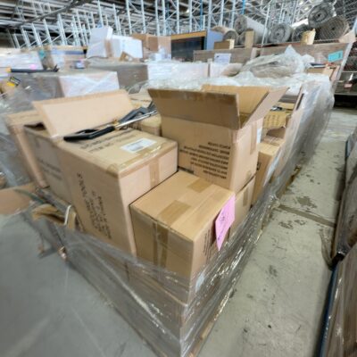PALLET OF ASSORTED GARDENING ITEMS, INCLUDING BULK DUNE PVC CLOTHESLINE REPLACEMENT & GARDEN TOOLS - CULTI-HOE & HACKSAWS, SOLD AS IS PALLET OF ASSORTED GARDENING ITEMS, INCLUDING BULK DUNE PVC CLOTHESLINE REPLACEMENT & GARDEN TOOLS - CULTI-HOE & HACKSAWS, SOLD AS IS