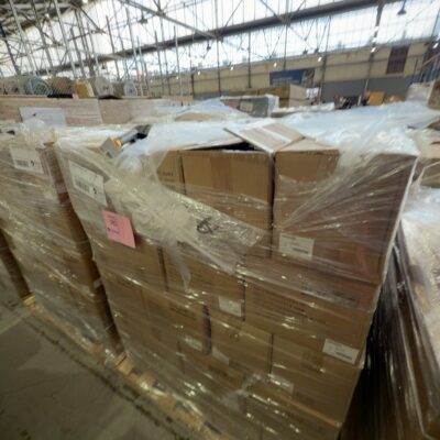 PALLET OF BULK GARDEN TOOL - TROWEL, SOLD AS IS PALLET OF BULK GARDEN TOOL - TROWEL, SOLD AS IS