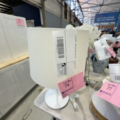 EX STAGING - WHITE DESK LAMP, SOLD AS IS EX STAGING - WHITE DESK LAMP, SOLD AS IS