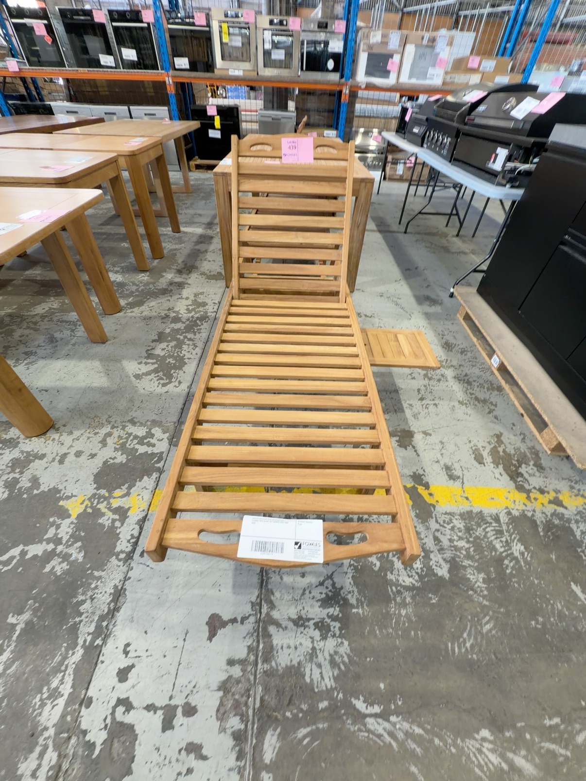 NEW PLANTATION TEAK OUTDOOR SUN LOUNGE WITH SLIDE OUT DRINKS TRAY RRP$995 NEW PLANTATION TEAK OUTDOOR SUN LOUNGE WITH SLIDE OUT DRINKS TRAY RRP$995