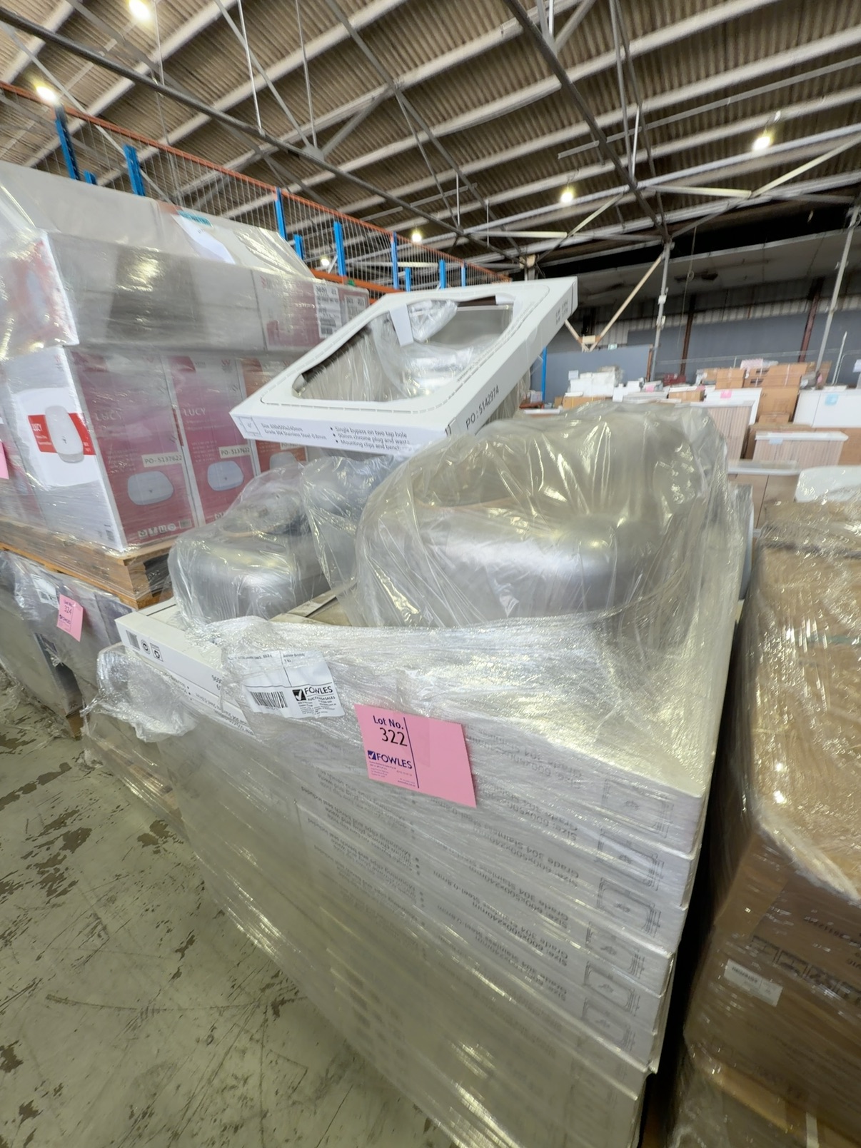 PALLET OF 600MM LAUNDRY SINKS, SOLD AS IS PALLET OF 600MM LAUNDRY SINKS, SOLD AS IS