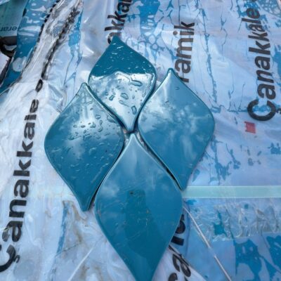 PALLET OF ONYA BLUE 150MM X 150MM BLUE TILE PALLET OF ONYA BLUE 150MM X 150MM BLUE TILE