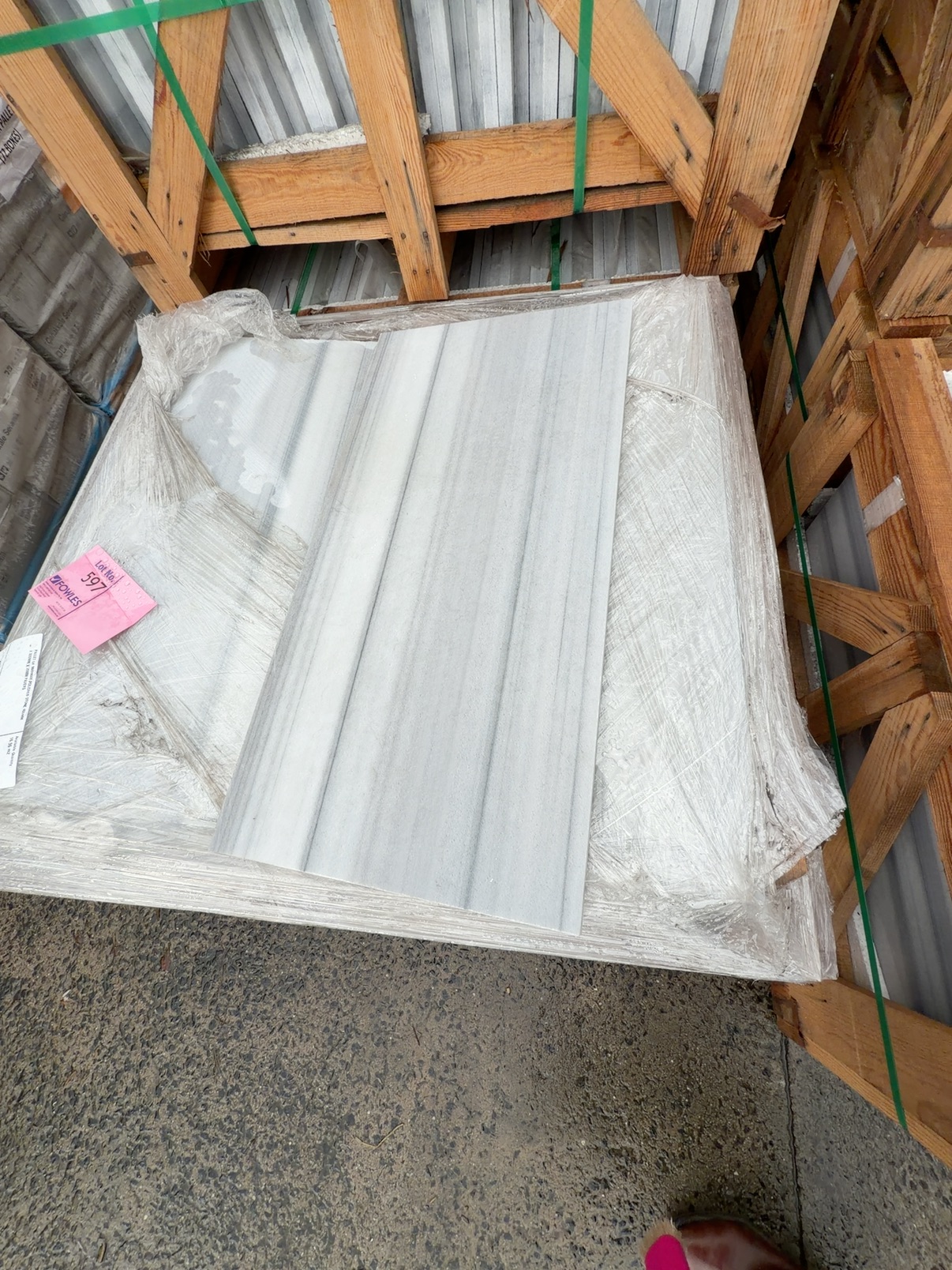 PALLET OF MARMAR POLISHED STONE 400MM X 800MM X 20MM PAVERS PALLET OF MARMAR POLISHED STONE 400MM X 800MM X 20MM PAVERS