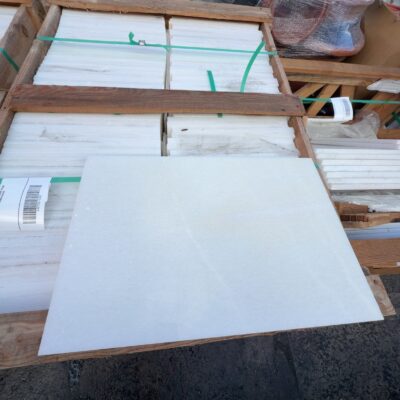 PALLET OF ONYX WHITE POLISHED STONE 400MM X 600MM X 20MM PAVERS PALLET OF ONYX WHITE POLISHED STONE 400MM X 600MM X 20MM PAVERS