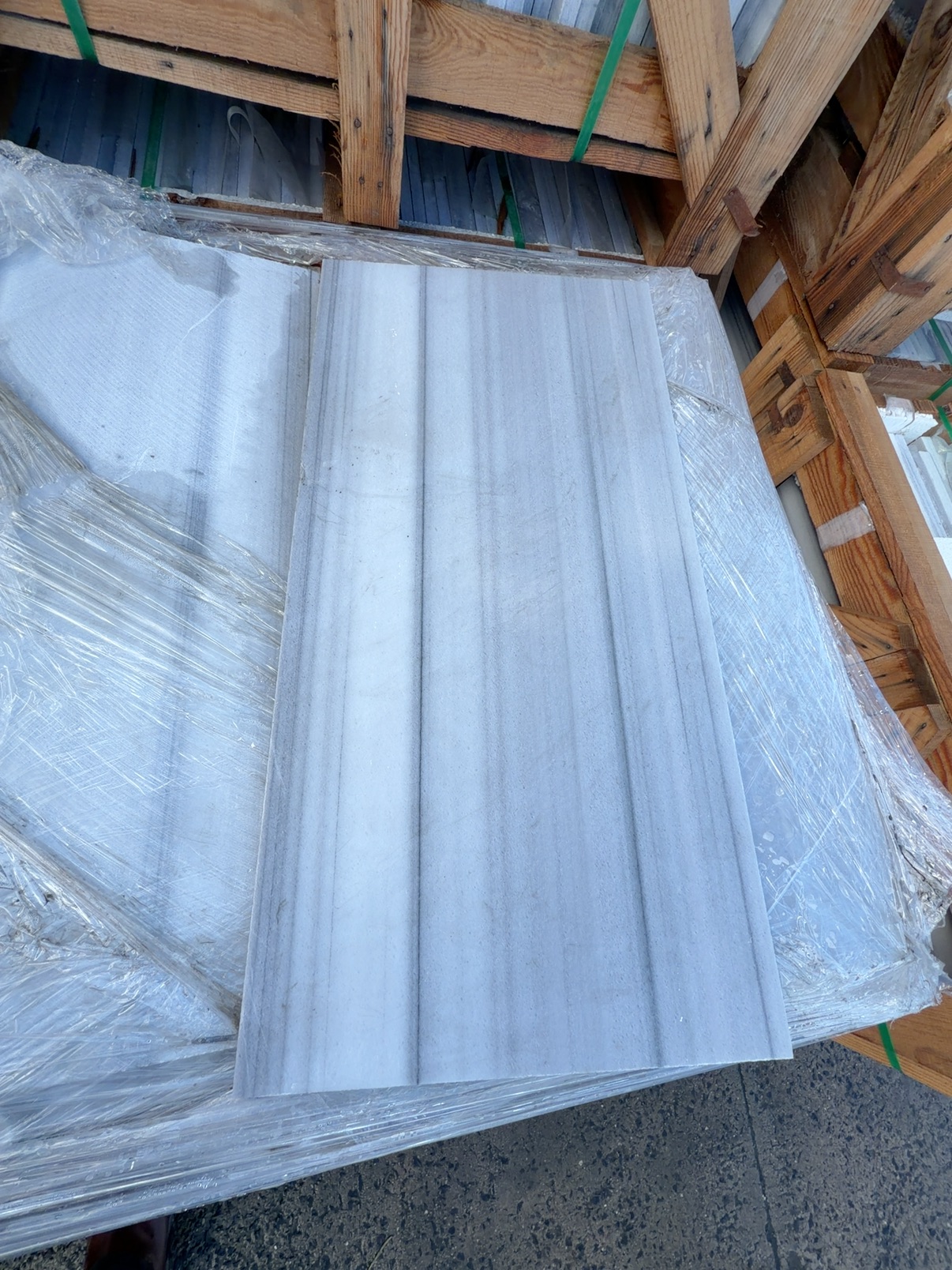 PALLET OF MARMAR POLISHED STONE 400MM X 800MM X 20MM PAVERS PALLET OF MARMAR POLISHED STONE 400MM X 800MM X 20MM PAVERS
