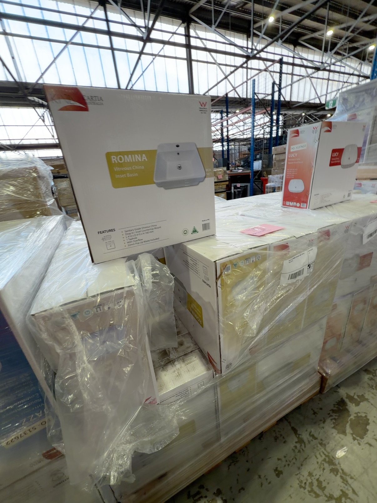 PALLET OF ROMINA CERAMIC VANITY BOWLS SOLD AS IS PALLET OF ROMINA CERAMIC VANITY BOWLS SOLD AS IS