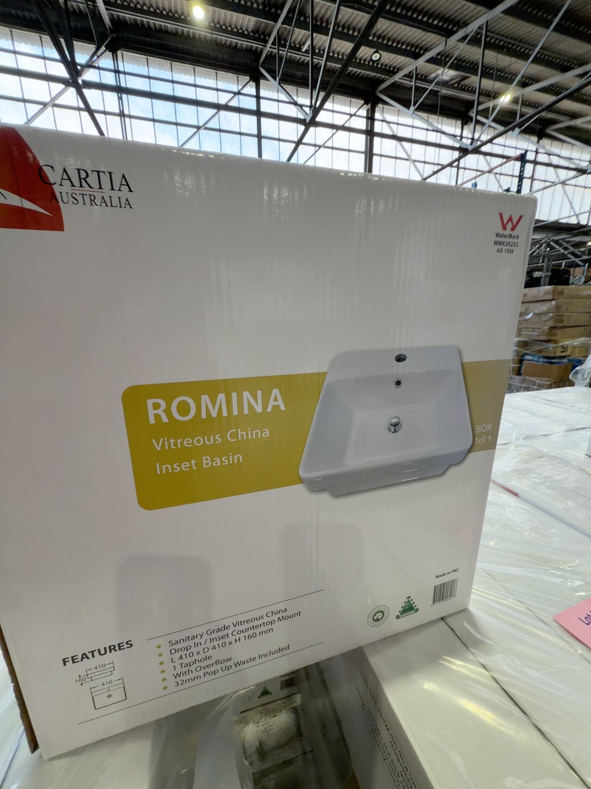 PALLET OF ROMINA CERAMIC VANITY BOWLS SOLD AS IS PALLET OF ROMINA CERAMIC VANITY BOWLS SOLD AS IS