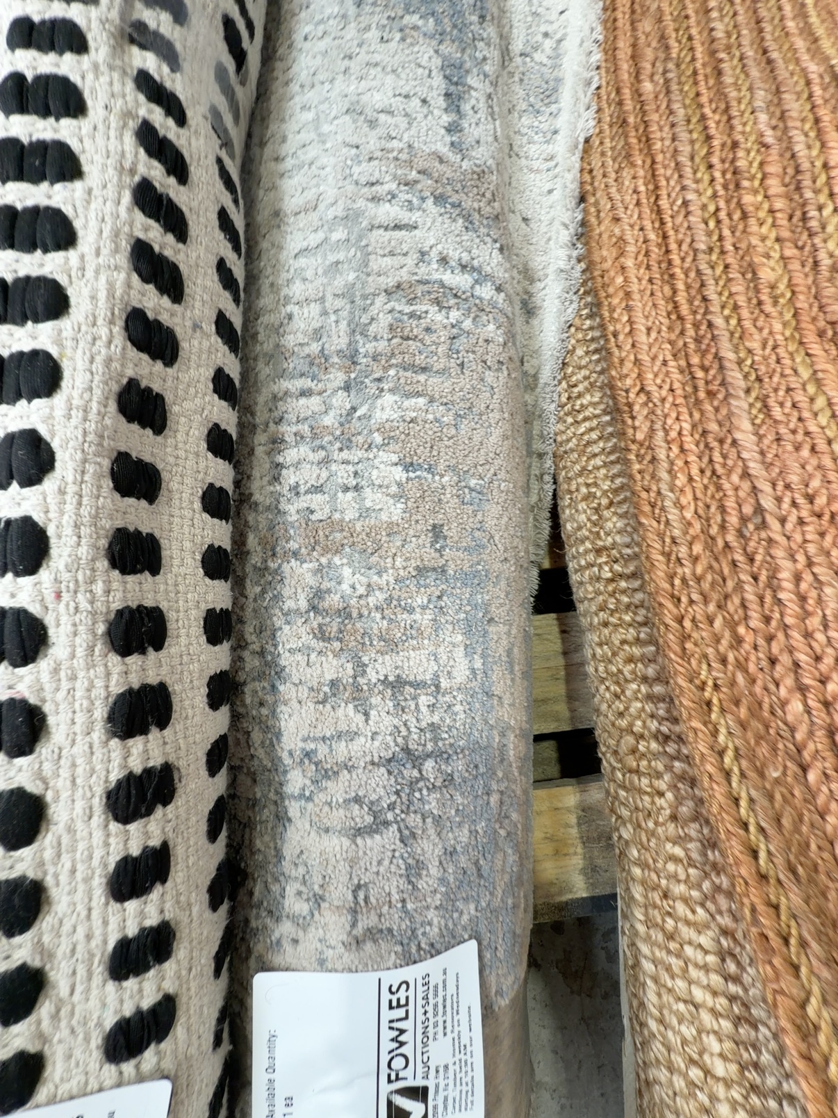 EX STAGING - RUG SOLD AS IS EX STAGING - RUG SOLD AS IS