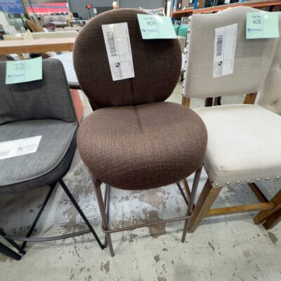EX HIRE - BROWN BAR CHAIR, SOLD AS IS EX HIRE - BROWN BAR CHAIR, SOLD AS IS