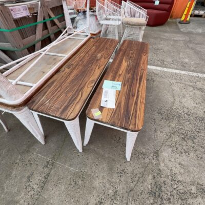 EX HIRE - TIMBER BENCH SEAT, WHITE METAL FRAME, SOLD AS IS EX HIRE - TIMBER BENCH SEAT, WHITE METAL FRAME, SOLD AS IS
