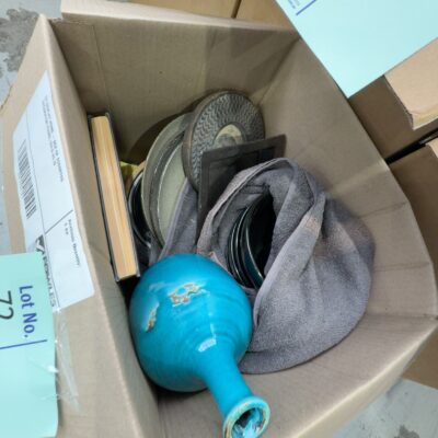 EX DISPLAY HOME - BOX OF ASSORTED DECORATOR ITEMS, SOLD AS IS EX DISPLAY HOME - BOX OF ASSORTED DECORATOR ITEMS, SOLD AS IS