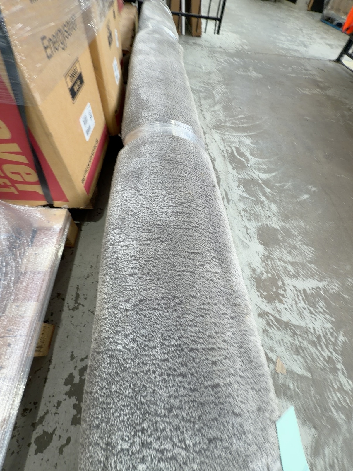 EX DISPLAY HOME - GREY RUG 3M X 4M SOLD AS IS EX DISPLAY HOME - GREY RUG 3M X 4M SOLD AS IS