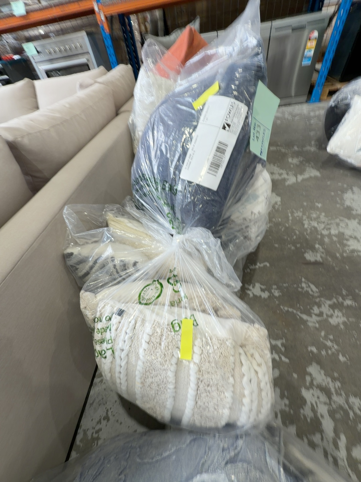 EX DISPLAY HOME - BAG OF ASSORTED CUSHIONS, SOLD AS IS EX DISPLAY HOME - BAG OF ASSORTED CUSHIONS, SOLD AS IS