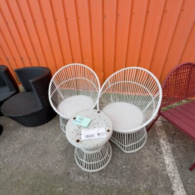 EX DISPLAY HOME - WHITE RATTAN SETTING, 2 X CHAIR & SMALL COFFEE TABLE, SOME DAMAGE, SOLD AS IS EX DISPLAY HOME - WHITE RATTAN SETTING, 2 X CHAIR & SMALL COFFEE TABLE, SOME DAMAGE, SOLD AS IS
