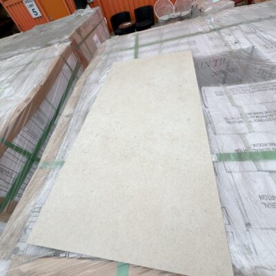 PALLET OF LIMESTONE IVORY MATT TILE 300MM X 600MM CS36371 PALLET OF LIMESTONE IVORY MATT TILE 300MM X 600MM CS36371