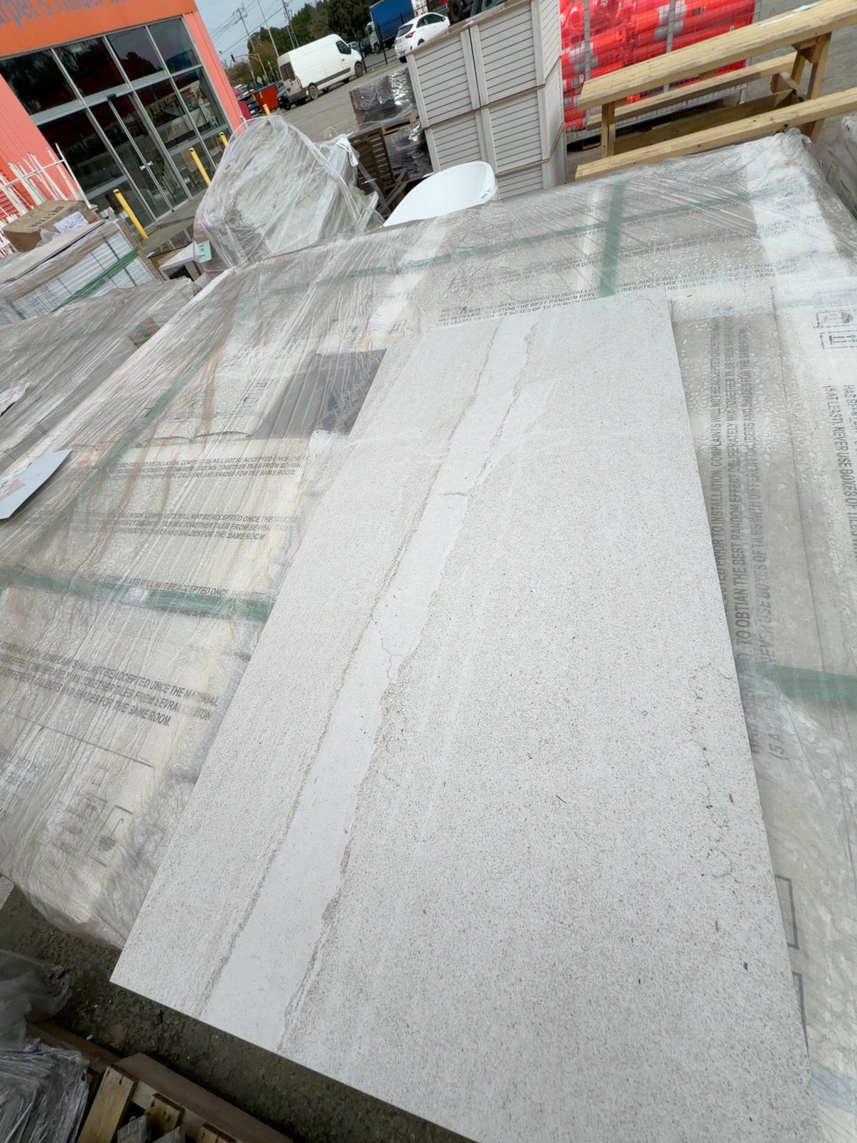 PALLET OF SANDSTONE IVORY MATT TILE 300MM X 600MM CS36251 PALLET OF SANDSTONE IVORY MATT TILE 300MM X 600MM CS36251