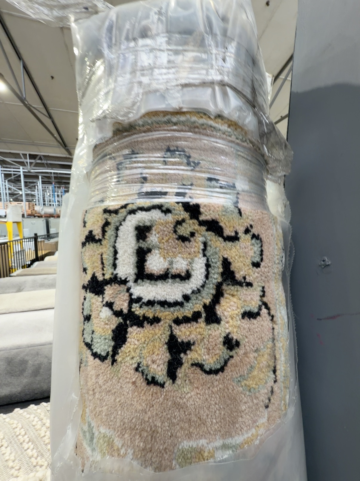 BRAND NEW PURE NZ WOOL RUG 1900MM X 2800MM RRP$999, SOLD AS IS BRAND NEW PURE NZ WOOL RUG 1900MM X 2800MM RRP$999, SOLD AS IS