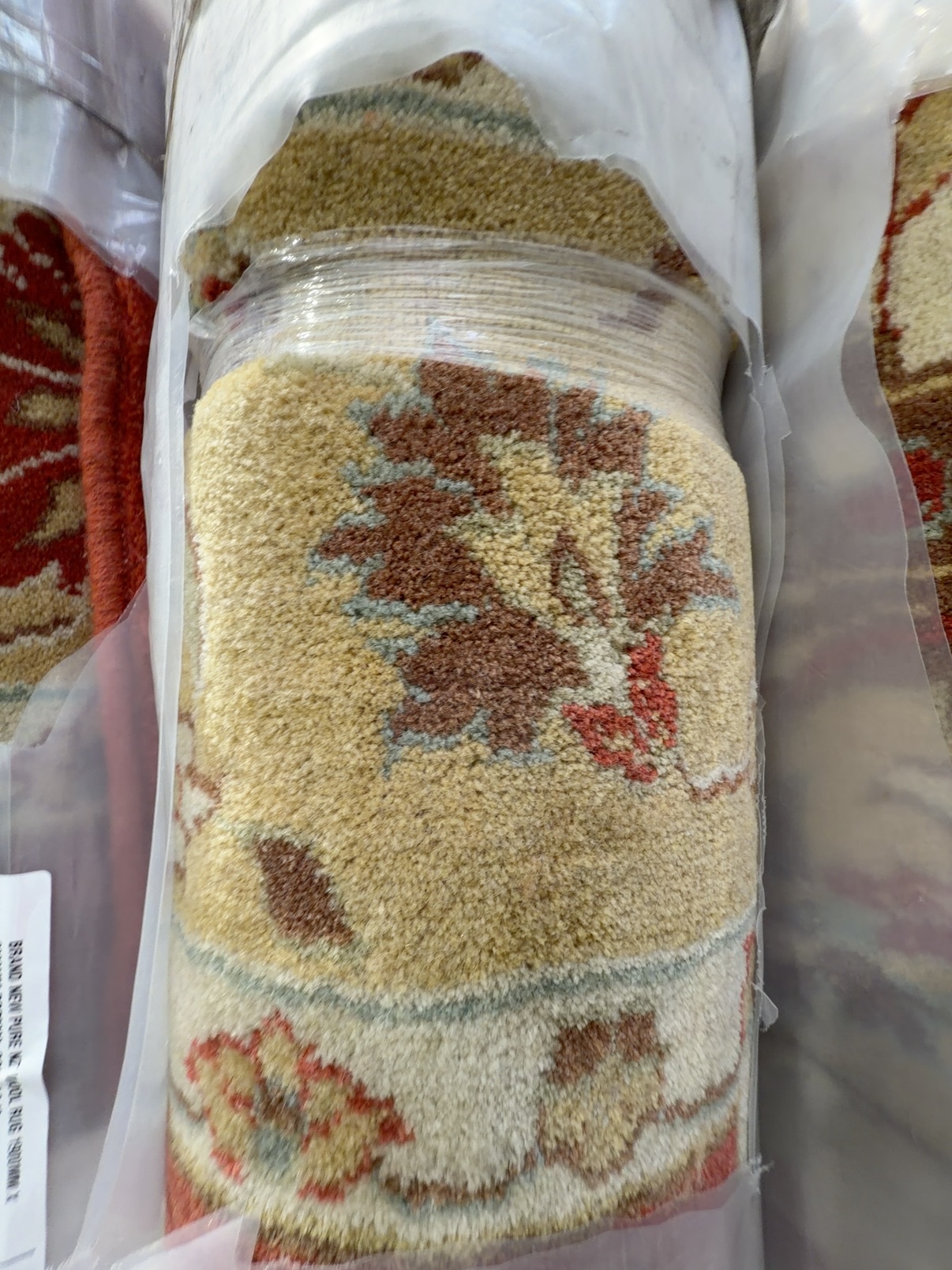 BRAND NEW PURE NZ WOOL RUG 1900MM X 2800MM RRP$999, SOLD AS IS BRAND NEW PURE NZ WOOL RUG 1900MM X 2800MM RRP$999, SOLD AS IS