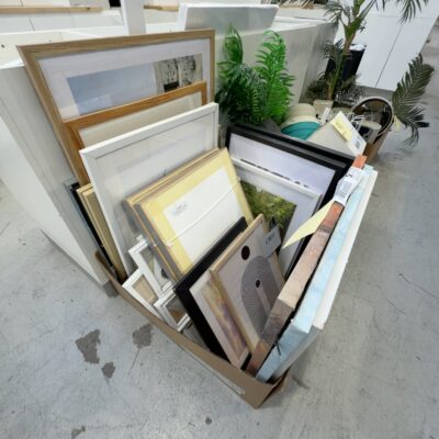 EX STAGING - CRATE OF ASSORTED ARTWORK & PHOTO FRAMES, SOLD AS IS EX STAGING - CRATE OF ASSORTED ARTWORK & PHOTO FRAMES, SOLD AS IS