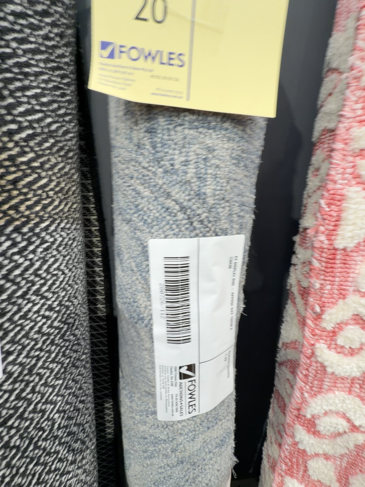 EX DISPLAY RUG - APPROX SIZE 160CM X 230CM EX DISPLAY RUG - APPROX SIZE 160CM X 230CM