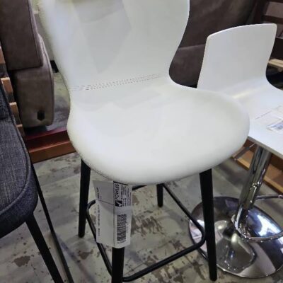 EX STAGING - WHITE BAR STOOL, SOLD AS IS EX STAGING - WHITE BAR STOOL, SOLD AS IS
