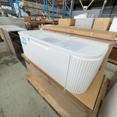 NEW 1200MM AULIC PETRA MARK II WALL HUNG CURVED V GROOVE MATTE WHITE VANITY WITH PURE SOLID SURFACE CURVED STONE TOP RRP$2295 CAWH402-1200-ST56FT NEW 1200MM AULIC PETRA MARK II WALL HUNG CURVED V GROOVE MATTE WHITE VANITY WITH PURE SOLID SURFACE CURVED STONE TOP RRP$2295 CAWH402-1200-ST56FT