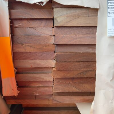 135X19 FEATURE GRADE SPOTTED GUM DECKING- (PACK CONSISTS OF RANDOM SHORT LENGTHS)