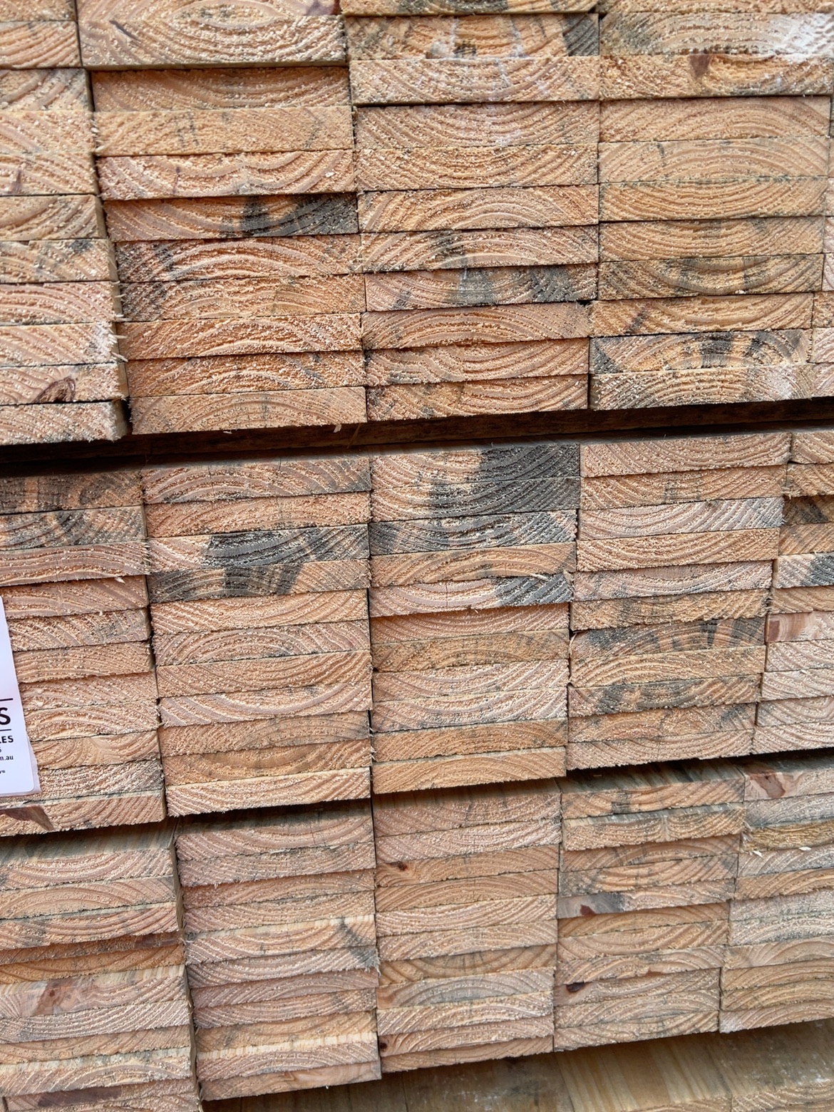 100X15 SAWN PINE-330/0.595 100X15 SAWN PINE-330/0.595