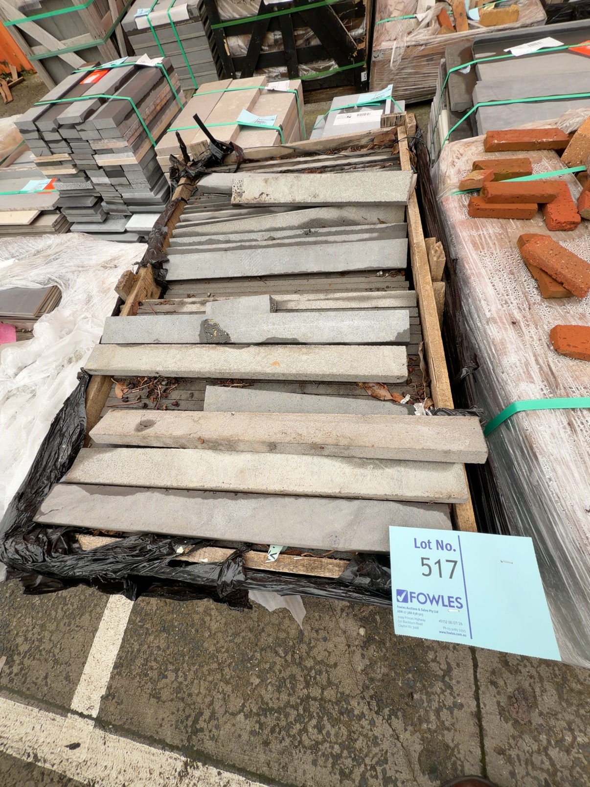 PALLET OF BLUESTONE BATON 250 X 125 X 20MM #2 PALLET OF BLUESTONE BATON 250 X 125 X 20MM #2