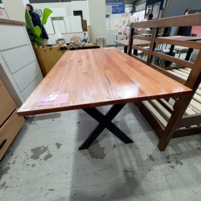1800MM TIMBER DINING TABLE 1800MM TIMBER DINING TABLE