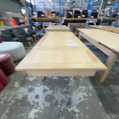 EX DISPLAY KALLISTA MESSMATE NATURAL EXTENSION DINING TABLE 1550MM - 2550MM SOLD AS IS