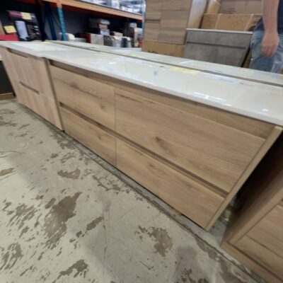 NEW AULIC MAX 1200MM WALL HUNG VANITY, TIMBER LOOK FINISH WITH CRYSTAL CERAMIC VANITY TOP RRP$1465 CAWH10-1200-CT28 NEW AULIC MAX 1200MM WALL HUNG VANITY, TIMBER LOOK FINISH WITH CRYSTAL CERAMIC VANITY TOP RRP$1465 CAWH10-1200-CT28