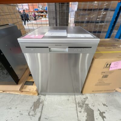 EX DISPLAY TECHNIKA DISHWASHER TBD4SS-7, WITH 3 MONTH WARRANTY EX DISPLAY TECHNIKA DISHWASHER TBD4SS-7, WITH 3 MONTH WARRANTY