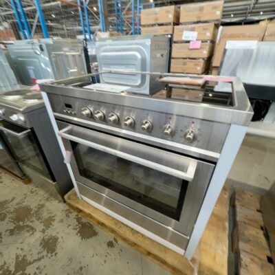 EX DISPLAY EUROMAID 900MM FREESTANDING OVEN WITH CERAMIC COOKTOP FC9PS, WITH 3 MONTH WARRANTY RRP$2200 EX DISPLAY EUROMAID 900MM FREESTANDING OVEN WITH CERAMIC COOKTOP FC9PS, WITH 3 MONTH WARRANTY RRP$2200