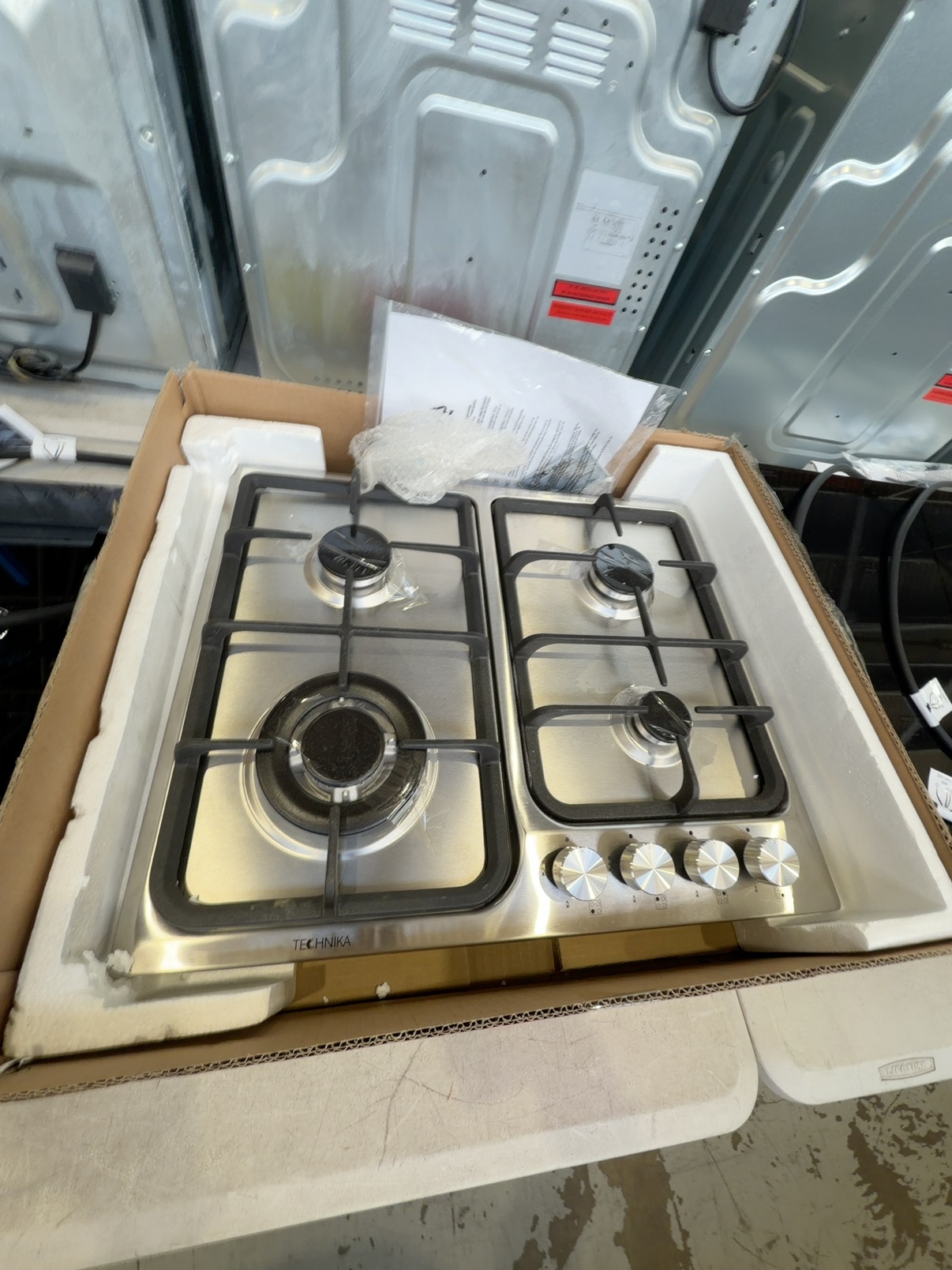 EX DISPLAY TECHNIKA GAS 600MM COOKTOP H640STXFPRO-3, WITH 3 MONTH WARRANTY EX DISPLAY TECHNIKA GAS 600MM COOKTOP H640STXFPRO-3, WITH 3 MONTH WARRANTY