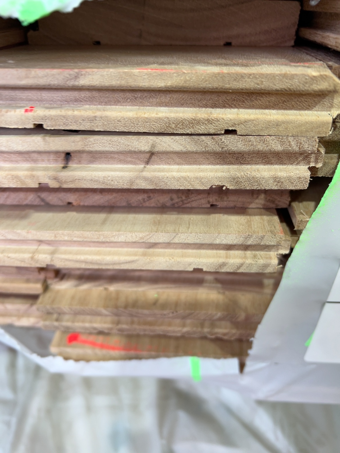 130X19 BLACKBUTT COVER GRADE FLOORING 130X19 BLACKBUTT COVER GRADE FLOORING