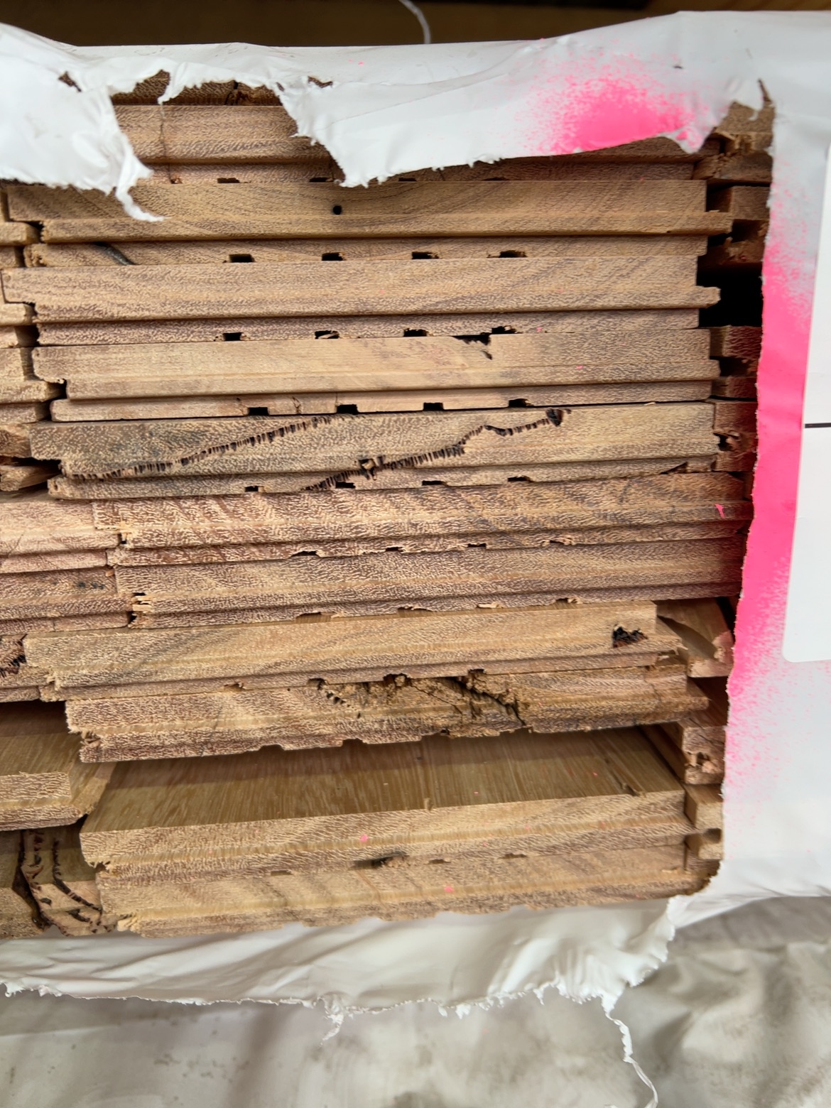 130X14 BLACKBUTT COVER GRADE OVERLAY FLOORING 130X14 BLACKBUTT COVER GRADE OVERLAY FLOORING
