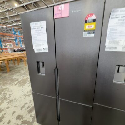 WESTINGHOUSE WQE5650BA MATTE BLACK 564LITRE FRENCH DOOR FRIDGE WITH WATER, MULTI FLOW AIRFLOW SYSTEM, SPILLSAFE SHELVES, FLEXIBLE STORAGE 12 MONTH WARRANTY WESTINGHOUSE WQE5650BA MATTE BLACK 564LITRE FRENCH DOOR FRIDGE WITH WATER, MULTI FLOW AIRFLOW SYSTEM, SPILLSAFE SHELVES, FLEXIBLE STORAGE 12 MONTH WARRANTY