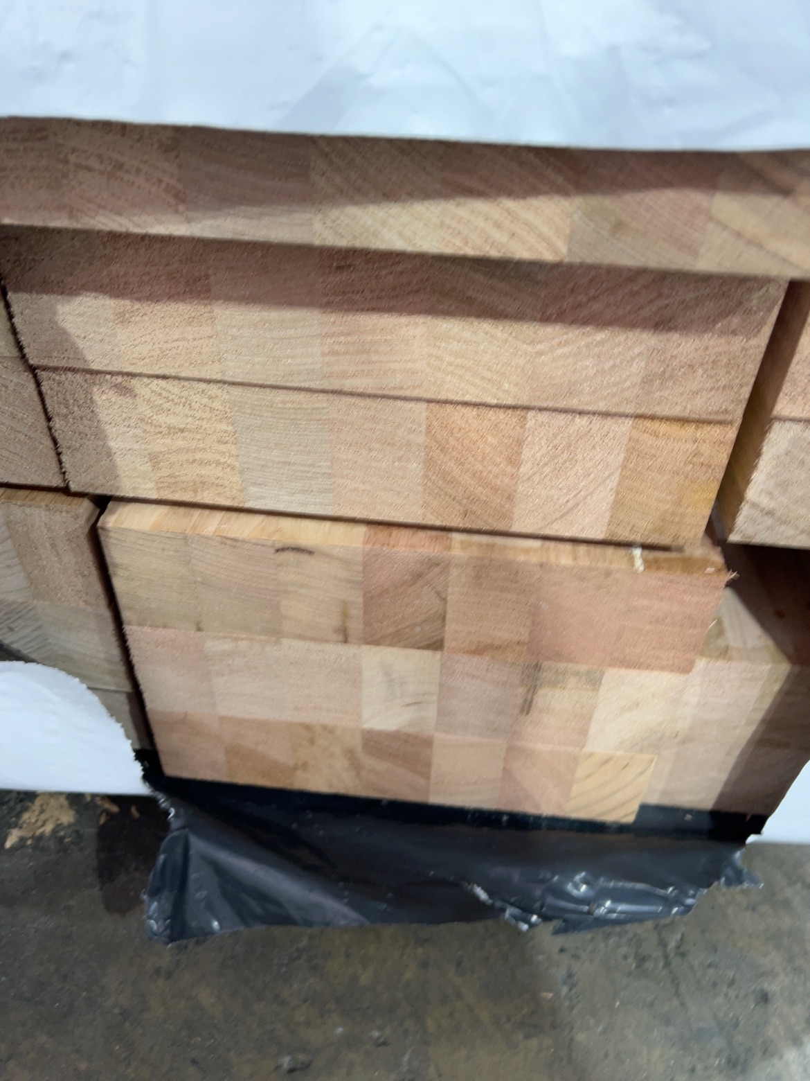 290X68 AUS OAK DAR LAM KD HARDWOOD STAIR TREADS-22/1.2 1/1.1 3/1.0 290X68 AUS OAK DAR LAM KD HARDWOOD STAIR TREADS-22/1.2 1/1.1 3/1.0