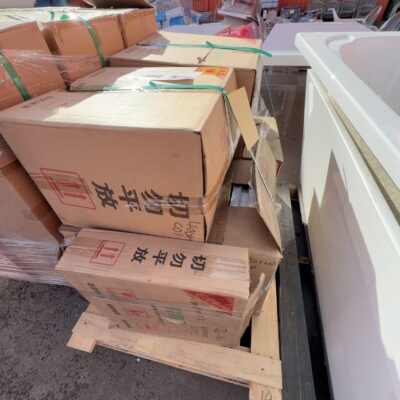 PALLET OF ACCESS HATCH FOR ROOF OR WALL, 20 PCS 450 X 450MM, 29 PCS 400 X 400, 8 PCS 430 X 430MM