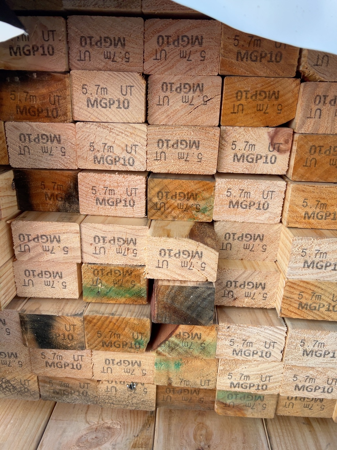70X45 MGP10 PINE-138/5.7 (THIS PACK IS AGED STOCK AND SOLD AS IS) 70X45 MGP10 PINE-138/5.7 (THIS PACK IS AGED STOCK AND SOLD AS IS)