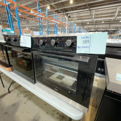 EX DISPLAY EURO 600MM ELECTRIC OVEN, OE6004B1, 4 FUNCTIONS, WITH 3 MONTH WARRANTY
