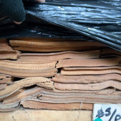 LARGE PALLET OF TAS OAK FLITCH LARGE PALLET OF TAS OAK FLITCH